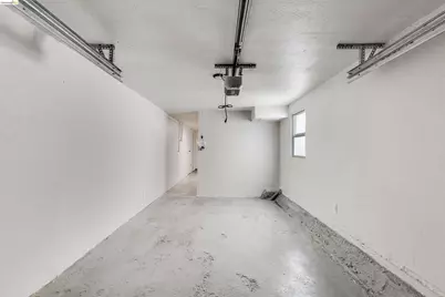 2517 79th Ave, Oakland, CA 94605 - Photo 28