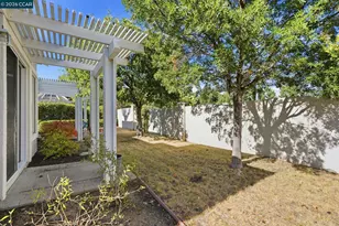 250 Winesap Dr, Brentwood, CA 94513 - Photo 32