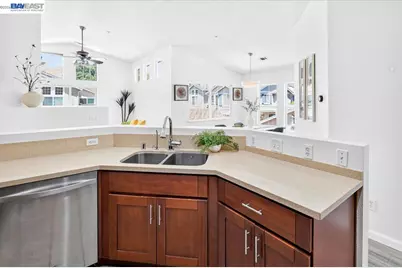 10837 McPeak Ln, Dublin, CA 94568 - Photo 28