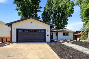 9341 Castlemont Cir, Orangevale, CA 95662 - Photo 10