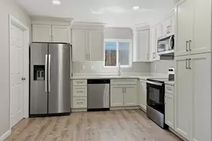 9341 Castlemont Cir, Orangevale, CA 95662 - Photo 14