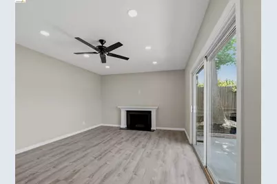 9341 Castlemont Cir, Orangevale, CA 95662 - Photo 22