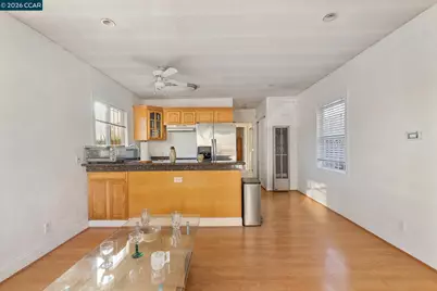 1031 70th Ave, Oakland, CA 94621 - Photo 12