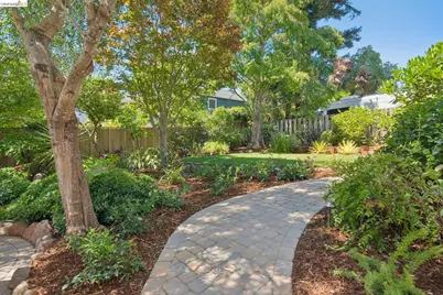 1849 Brentwood Rd, Oakland, CA 94602 - Photo 48