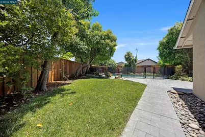 8 Bath Ct, San Ramon, CA 94583 - Photo 38