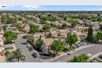 1356 Peppertree Way, Tracy, CA 95376 - Photo 42