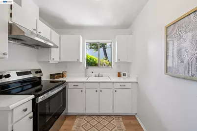 2029 Otis Dr #D, Alameda, CA 94501 - Photo 8
