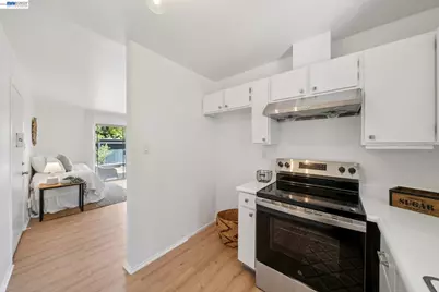 2029 Otis Dr #D, Alameda, CA 94501 - Photo 10