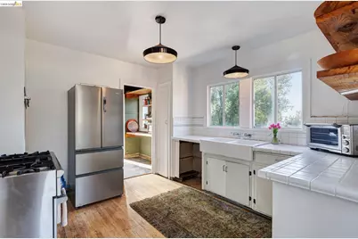 1106 Cragmont Ave, Berkeley, CA 94708 - Photo 8