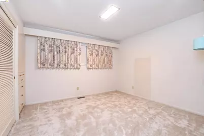 227 Pueblo Dr, Pittsburg, CA 94565 - Photo 14