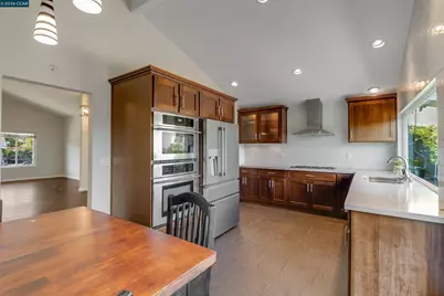 640 Skyline Dr, Martinez, CA 94553 - Photo 60
