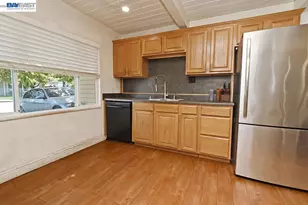 23019 Amador St, Hayward, CA 94541 - Photo 6