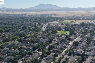 983 Chamomile Ln, Brentwood, CA 94513 - Photo 42