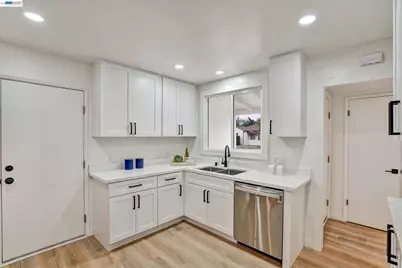 86 Preda St, San Leandro, CA 94577 - Photo 12