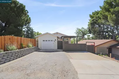 854 Shell Ave, Martinez, CA 94553 - Photo 2
