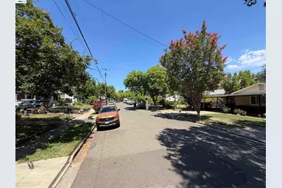 217 Cedar St, Roseville, CA 95678 - Photo 30