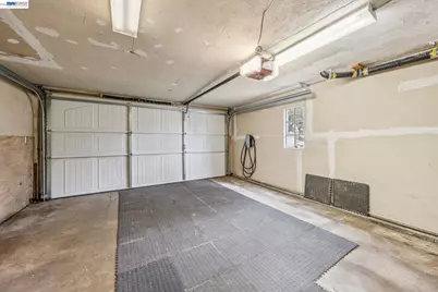 5765 Colton Blvd, Oakland, CA 94611 - Photo 94