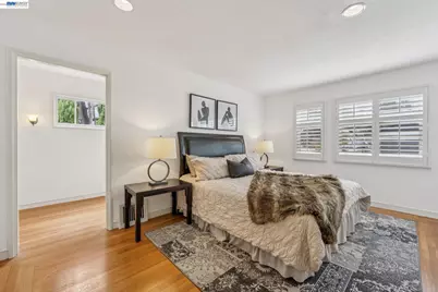 5765 Colton Blvd, Oakland, CA 94611 - Photo 46