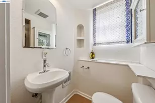 5765 Colton Blvd, Oakland, CA 94611 - Photo 66