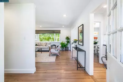 3151 Sandalwood Ct, Lafayette, CA 94549 - Photo 4