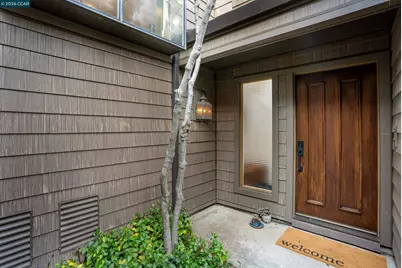 557 Monarch Ridge Dr, Walnut Creek, CA 94597 - Photo 2