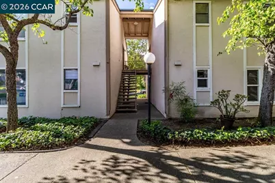 375 Camelback Drive #4, Pleasant Hill, CA 94523 - Photo 1