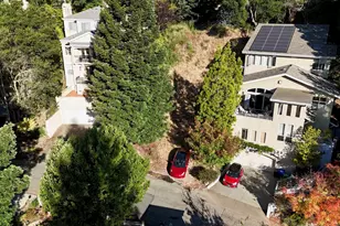 6951 Charing Cross Rd, Berkeley, CA 94705 - Photo 10