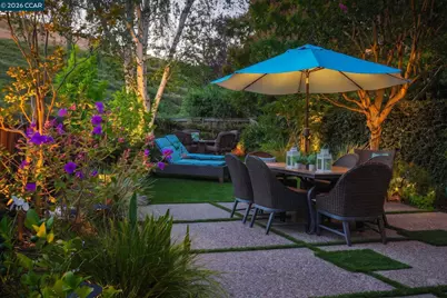 801 Lakemont Pl #7, San Ramon, CA 94582 - Photo 4