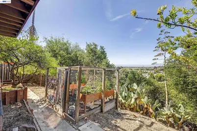 33027 Palmetto Drive, Union City, CA 94587 - Photo 36