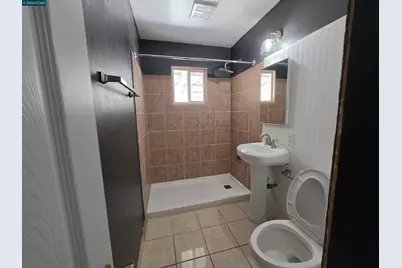 107 Orange St, Vallejo, CA 94590 - Photo 12