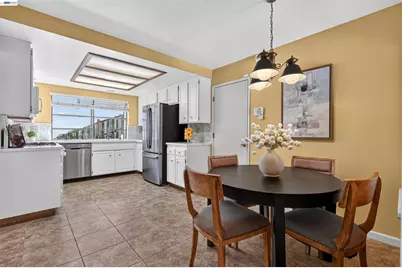 26976 Hemmingway Ct, Hayward, CA 94542 - Photo 16