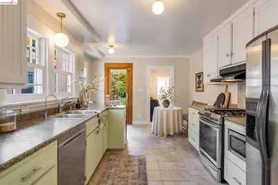 3300 Wilson Pl, Oakland, CA 94602 - Photo 8