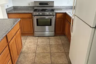 10469 West Ct, Oakland, CA 94603 - Photo 12