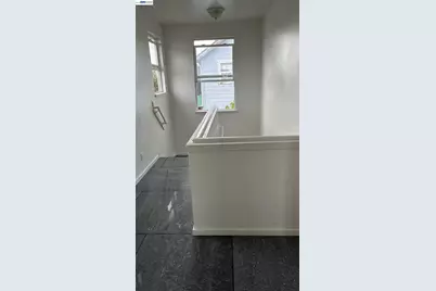 10469 West Ct, Oakland, CA 94603 - Photo 6