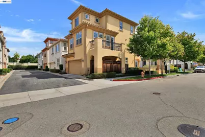 538 Selby Ln, Livermore, CA 94551 - Photo 1