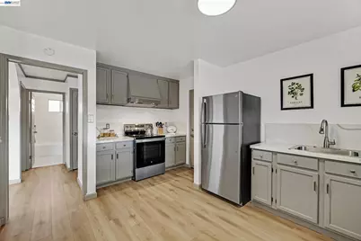 15344 Ruggles Street, San Leandro, CA 94579 - Photo 32