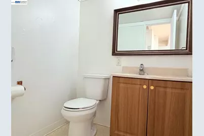 576 Sylvan St #20, Daly City, CA 94014 - Photo 8