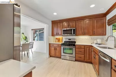 2407 Twinflower Ct, Martinez, CA 94553 - Photo 14