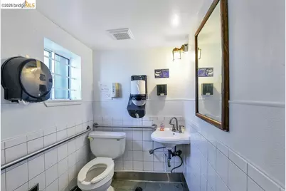 6041 San Pablo Ave, Oakland, CA 94608 - Photo 28