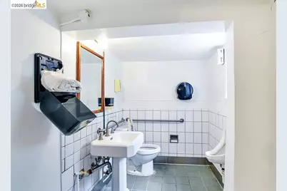 6041 San Pablo Ave, Oakland, CA 94608 - Photo 26