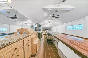 6041 San Pablo Ave, Oakland, CA 94608 - Photo 18