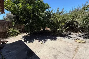 1988 Calaveras Dr, Pittsburg, CA 94565 - Photo 16