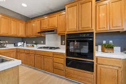 1842 Sanger Peak Way, Antioch, CA 94531 - Photo 14
