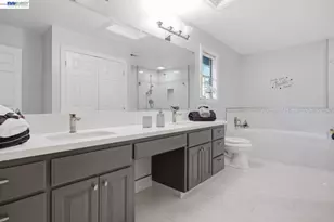 934 Wilmington Way, Emerald Hills, CA 94062 - Photo 42