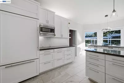 934 Wilmington Way, Emerald Hills, CA 94062 - Photo 20