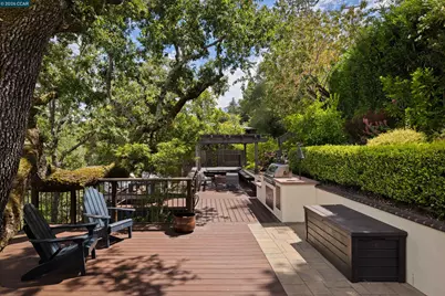 60 Tarry Ln, Orinda, CA 94563 - Photo 14