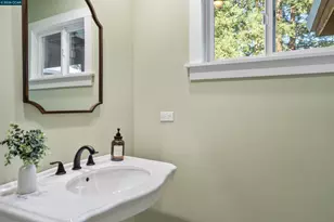 1224 Davis Ave, Concord, CA 94518 - Photo 26
