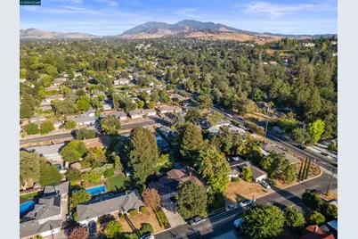 1224 Davis Ave, Concord, CA 94518 - Photo 8