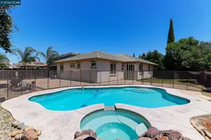 17667 Red Barley Ct, Lathrop, CA 95330 - Photo 10