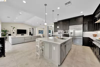 2277 Reserve Dr, Brentwood, CA 94513 - Photo 8